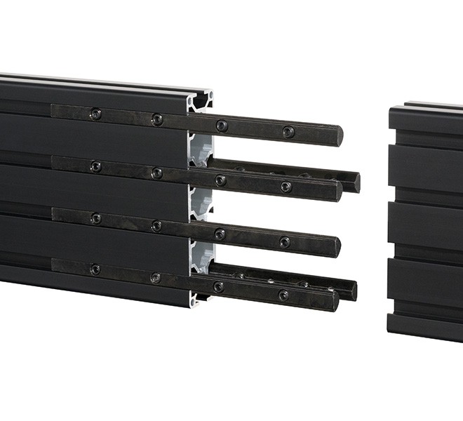 Łączniki belek B-Tech BT8390-EXT wsunięte w belkę SYSTEM X